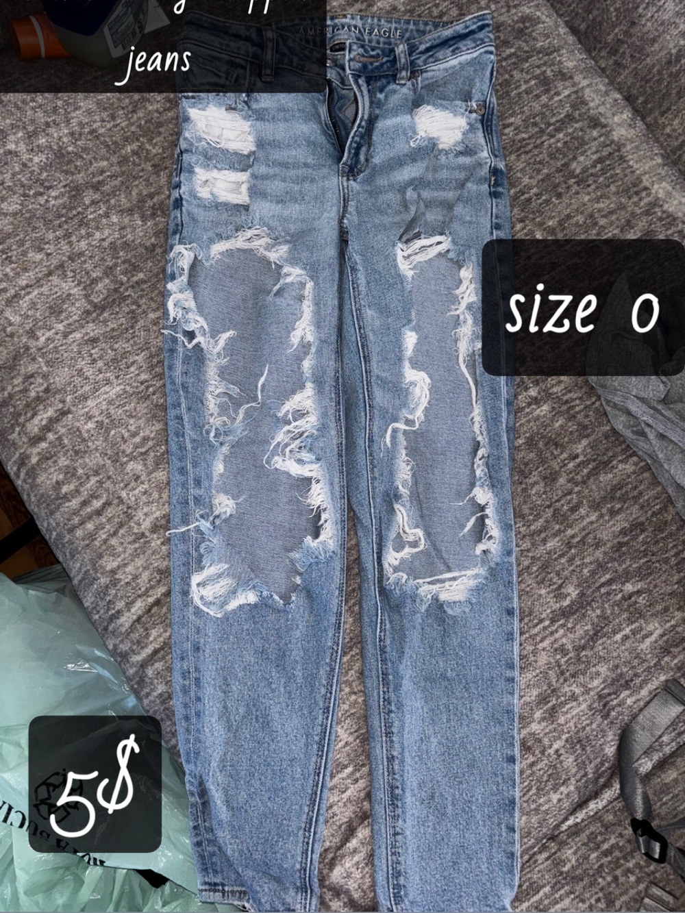 American Eagle Outfitters Distressed Jeans - Light Blue